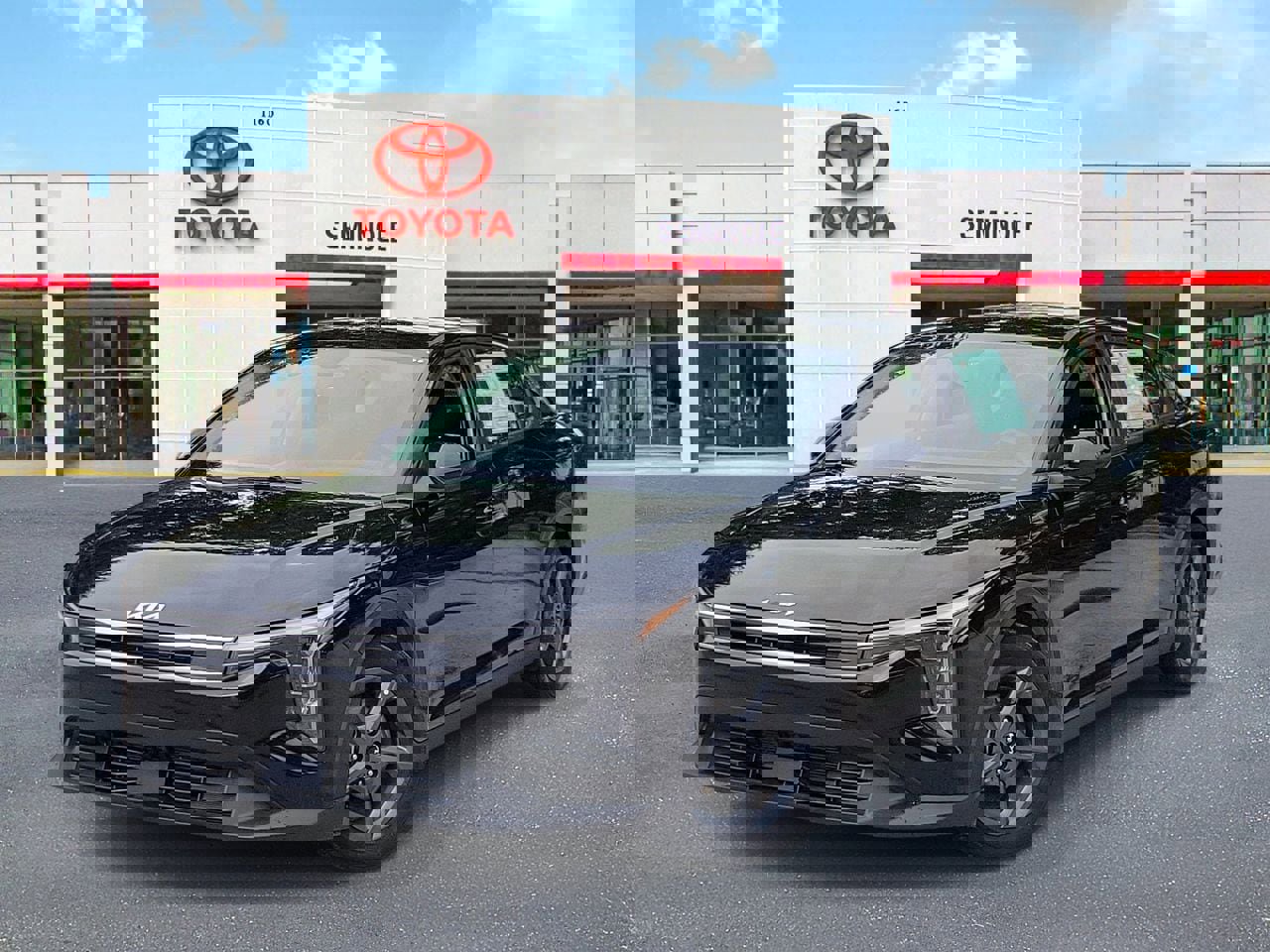 Used 2025 Kia K4 LXS image 1