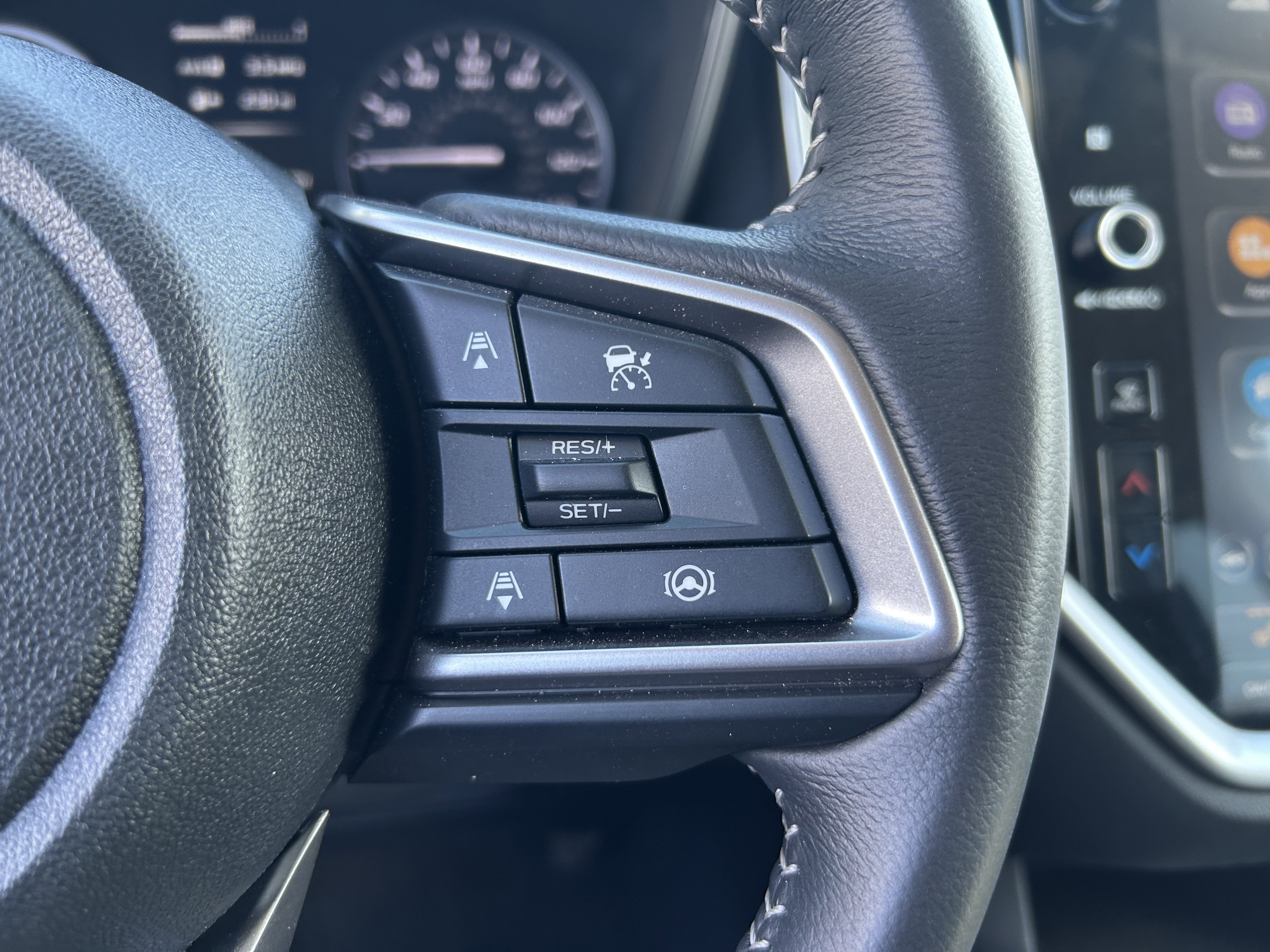 Certified 2025 Subaru Ascent Premium w/ Popular Package #2 image 16