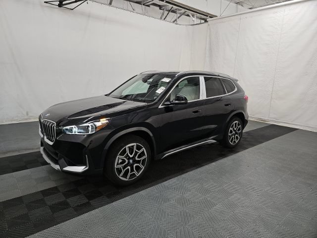 Used 2026 BMW X1 xDrive28i w/ Technology Package AWD/4WD image 3