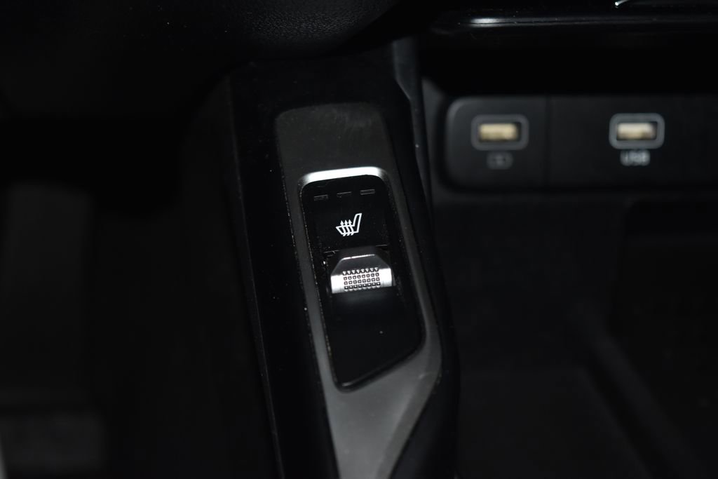 Used 2023 Kia Sorento S w/ Panoramic Sunroof Package image 13