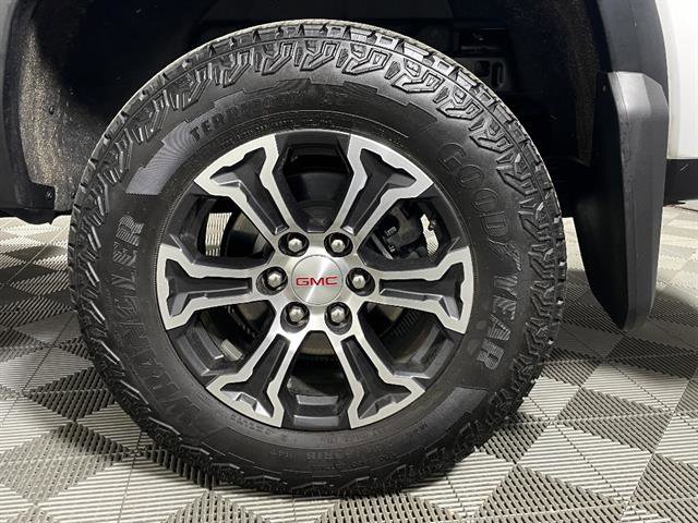Used 2024 GMC Canyon AT4 w/ Technology Package AWD/4WD image 25