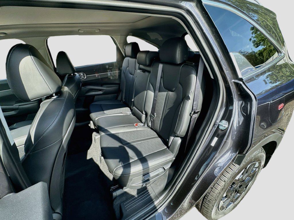 New 2026 Kia Sorento S FWD image 24