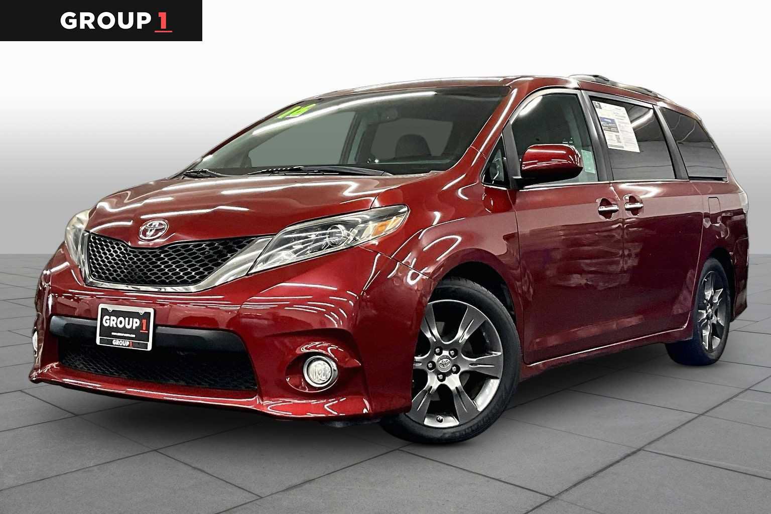 Used 2016 Toyota Sienna SE Premium FWD video 1