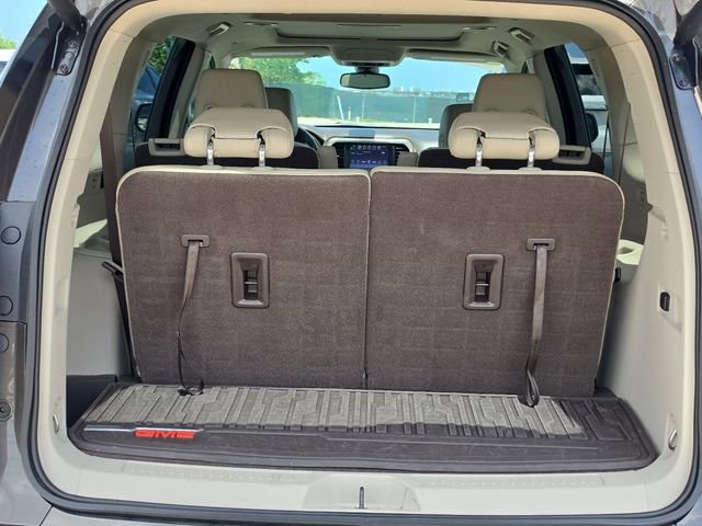 Used 2019 GMC Acadia Denali w/ Technology Package FWD image 6
