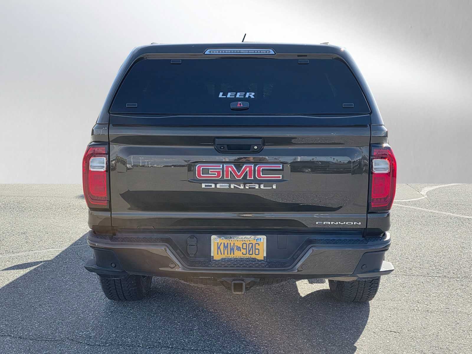 Used 2024 GMC Canyon Denali AWD/4WD image 4
