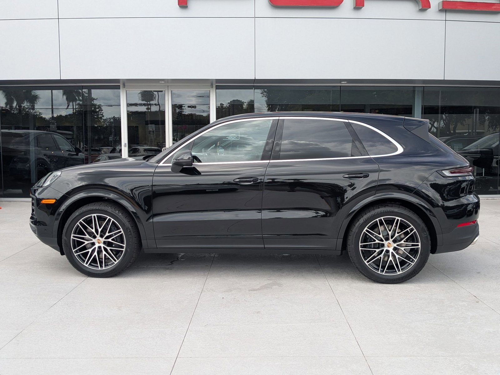 New 2026 Porsche Cayenne image 2