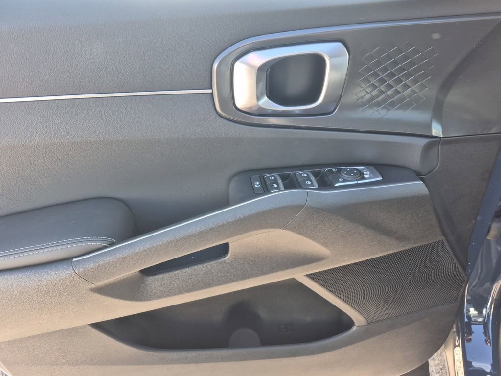 New 2026 Kia Sorento S image 6