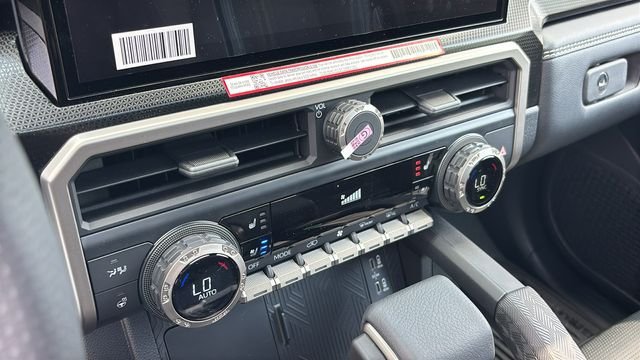 New 2026 Toyota 4Runner Limited AWD/4WD image 23
