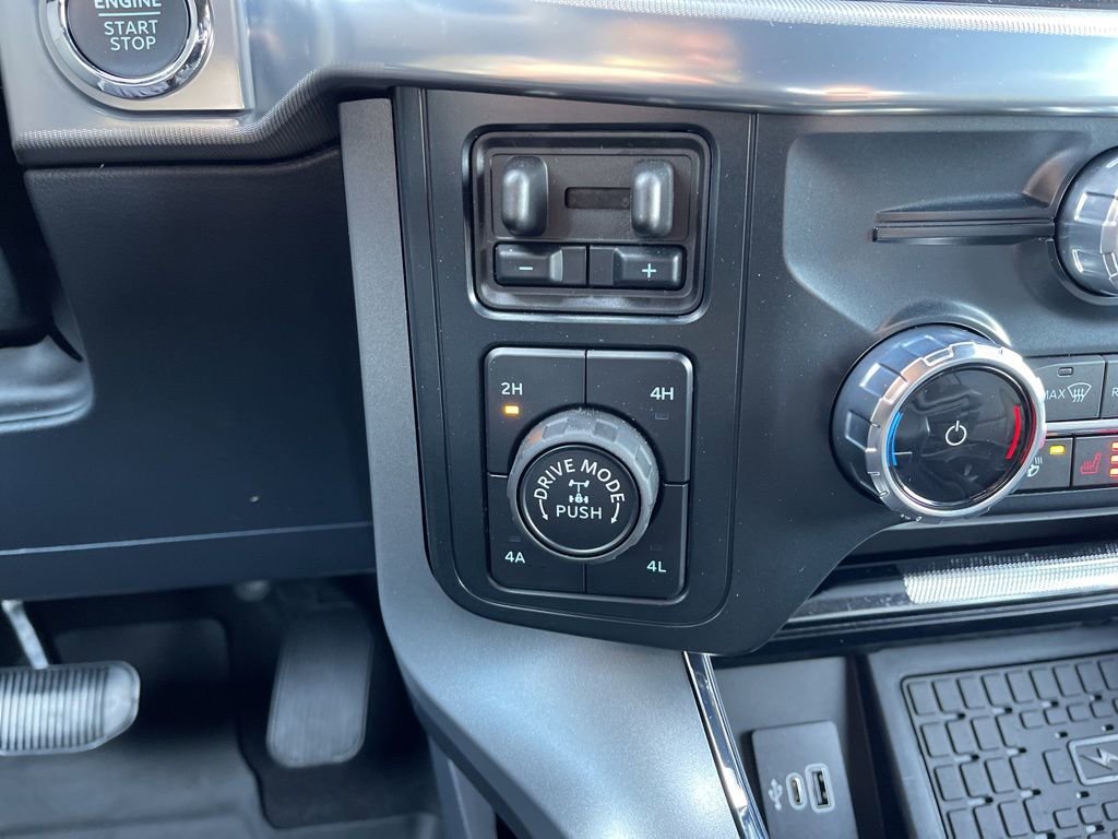 Used 2025 Ford F150 Lariat w/ Equipment Group 502A High image 12