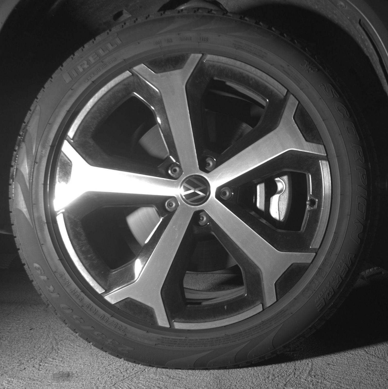 Used 2026 Volkswagen Tiguan SE AWD/4WD image 15