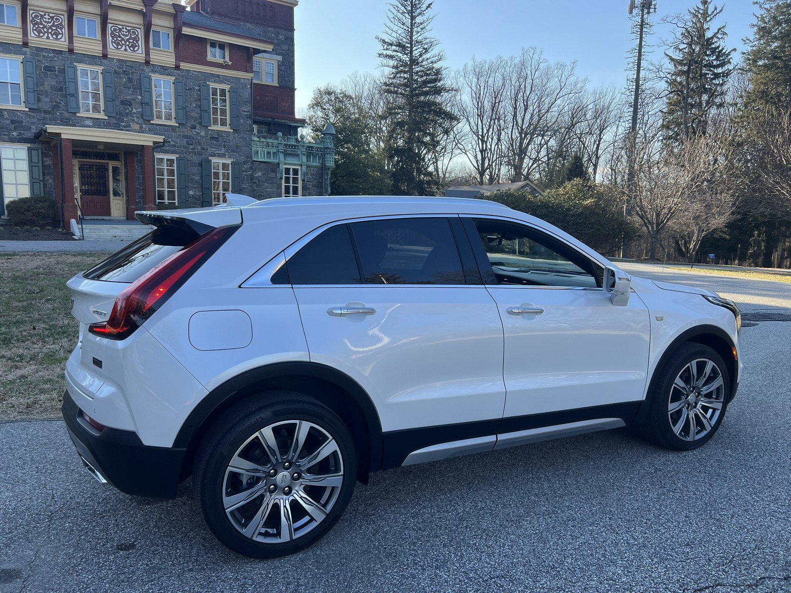 Used 2019 Cadillac XT4 Premium Luxury AWD/4WD image 11