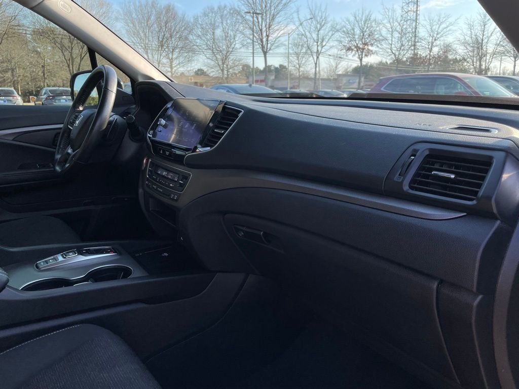 Certified 2025 Honda Ridgeline Sport+ image 32