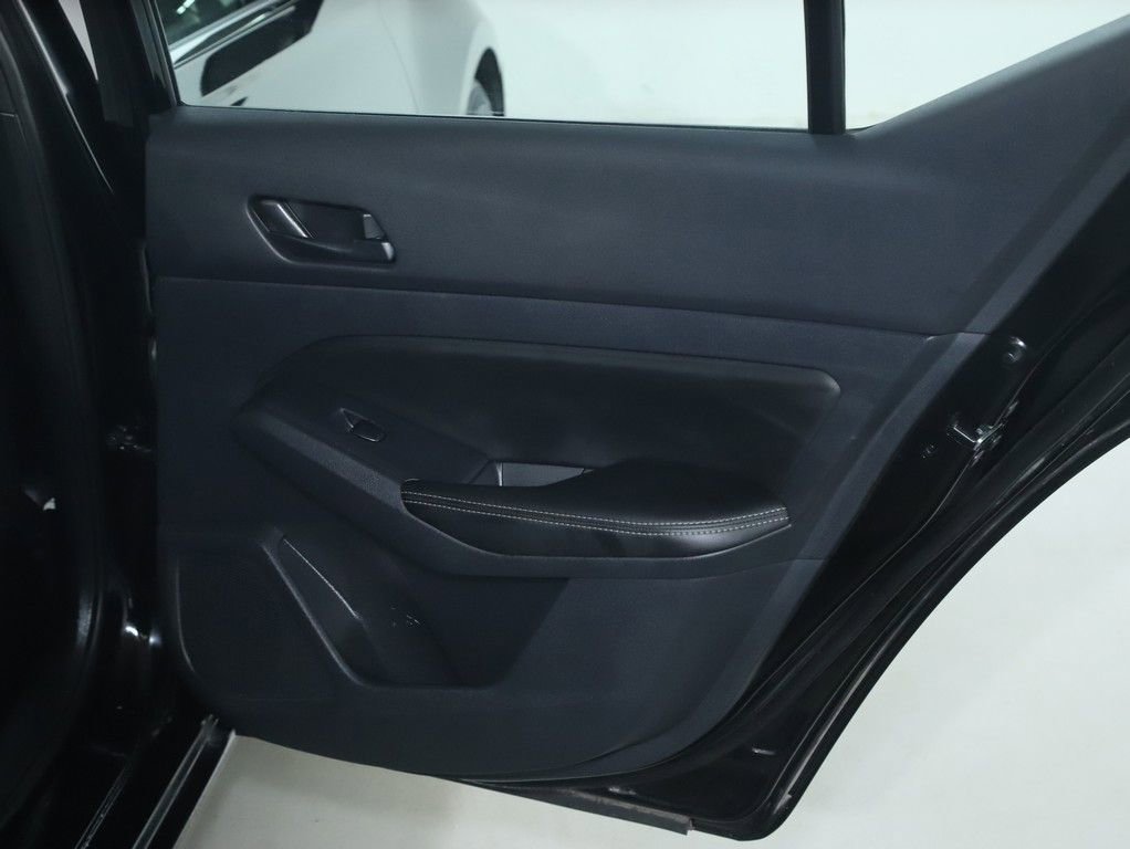 Used 2025 Nissan Altima 2.5 SV FWD image 30