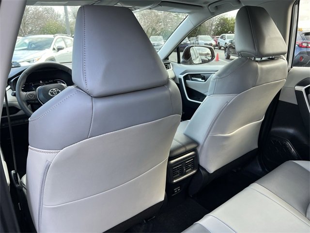 Used 2025 Toyota RAV4 XLE Premium image 29