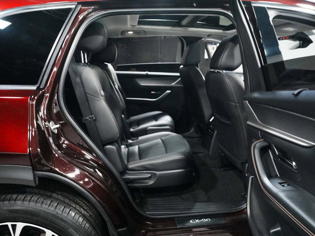Used 2024 MAZDA CX-90 Plug-In Hybrid w/ Premium Pkg image 34