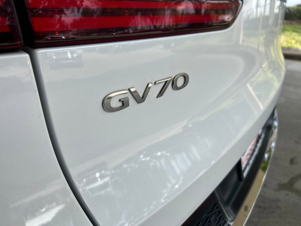 Used 2025 Genesis GV70 2.5T AWD/4WD image 16