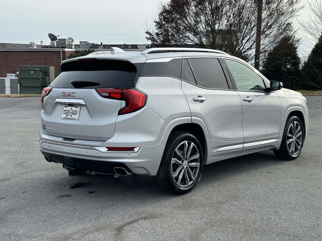 Used 2019 GMC Terrain Denali w/ Driver Alert Package II image 3