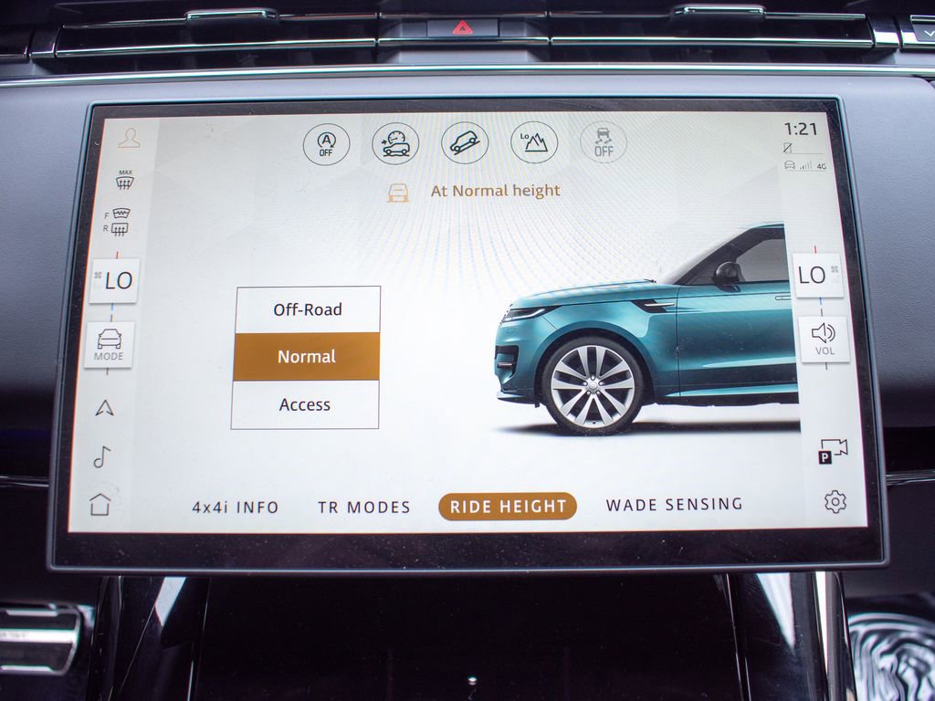 Certified 2025 Land Rover Range Rover Sport Autobiography AWD/4WD image 28