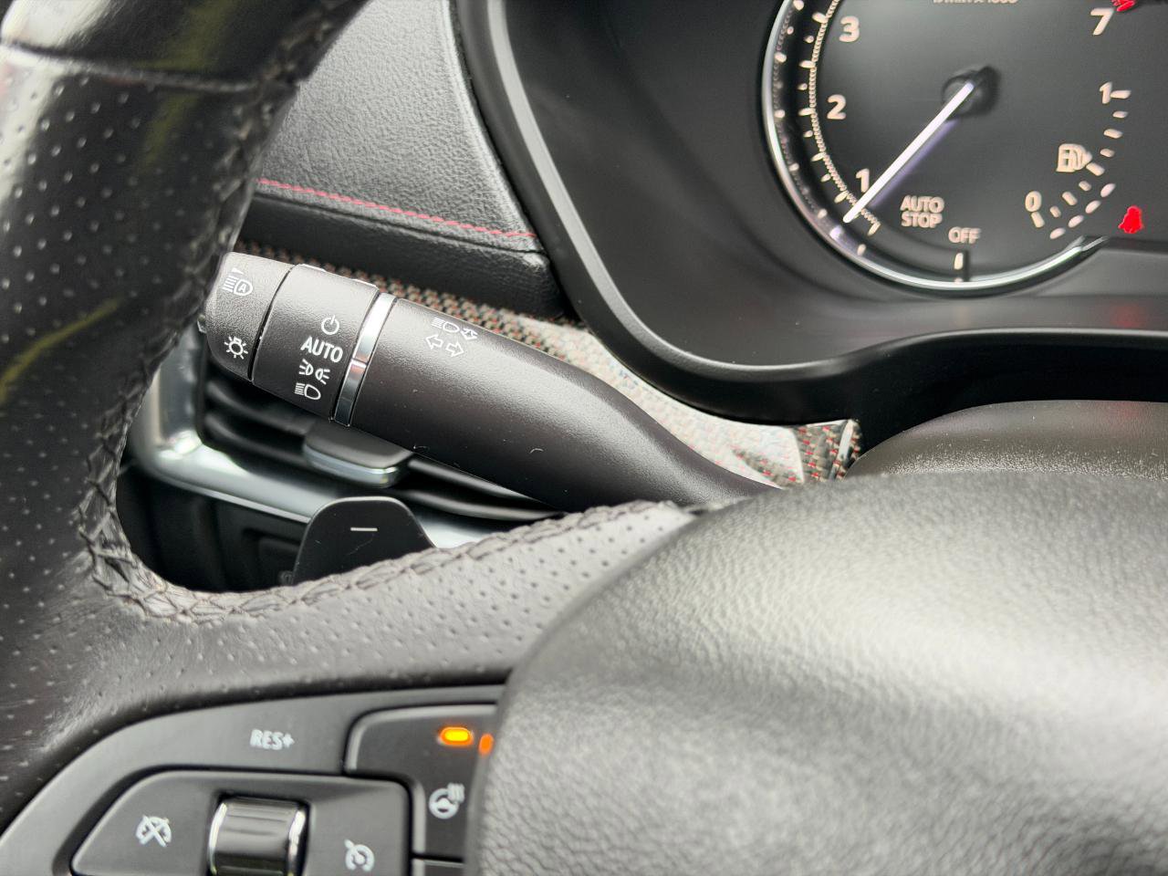 Used 2019 Cadillac XT4 Sport w/ Cold Weather Package image 72