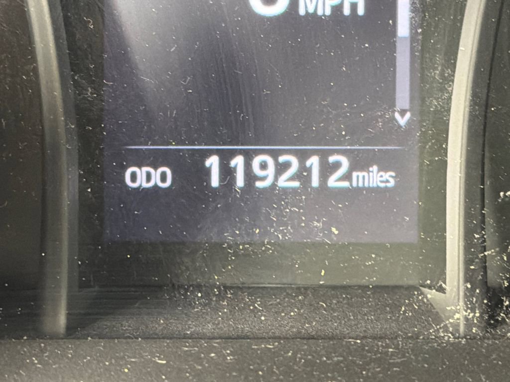 Used 2020 Toyota Camry SE FWD image 27