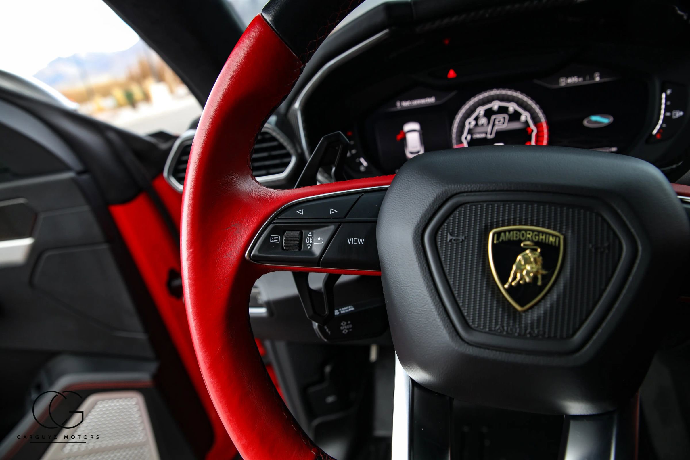 Used 2020 Lamborghini Urus AWD/4WD image 53