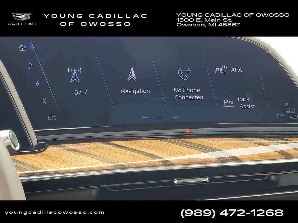 Used 2023 Cadillac Escalade Premium Luxury Platinum w/ Heavy-Duty Trailer Package AWD/4WD image 18