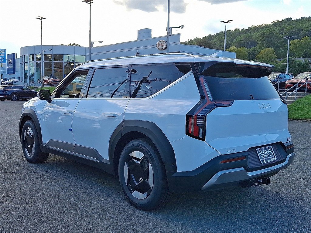 New 2026 Kia EV9 Wind image 3