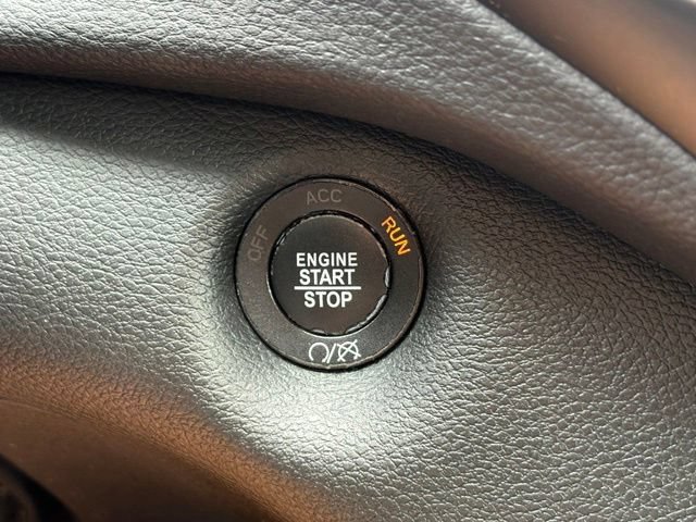 Used 2019 Jeep Cherokee Limited FWD image 16