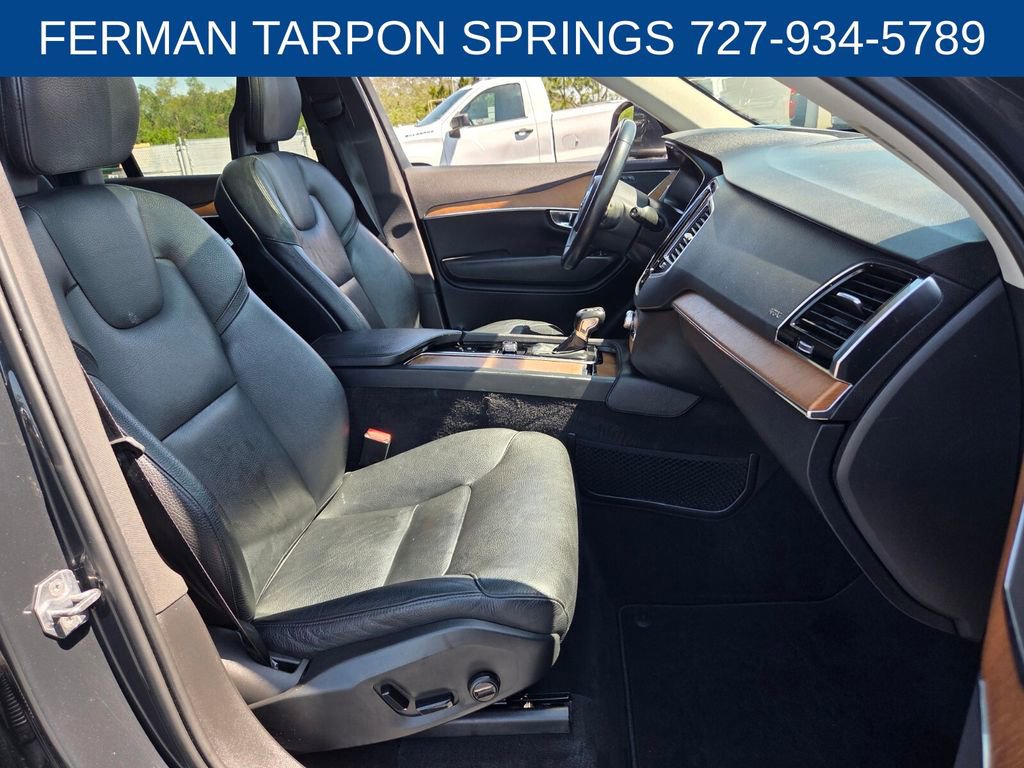 Used 2021 Volvo XC90 T6 Momentum w/ Protection Package Premier image 19