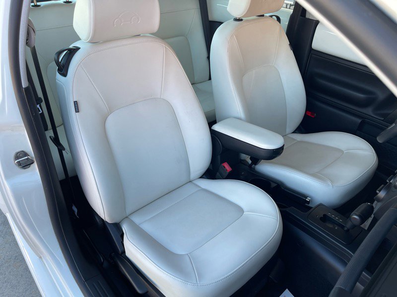 Used 2008 Volkswagen Beetle S image 32