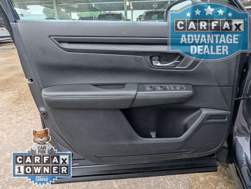 Used 2025 Honda CR-V LX image 13