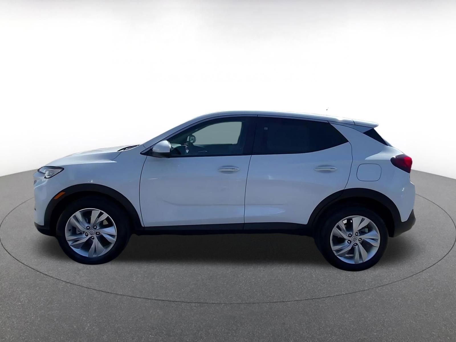 Used 2025 Buick Encore GX Preferred FWD image 9