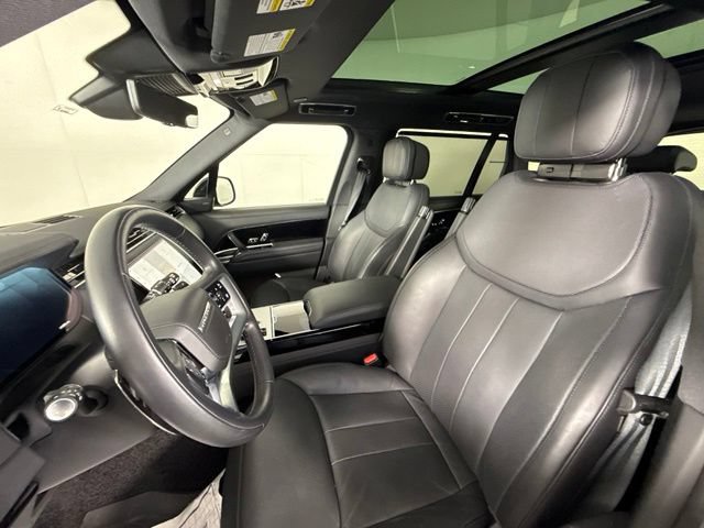 Used 2024 Land Rover Range Rover Long Wheelbase SE AWD/4WD image 12