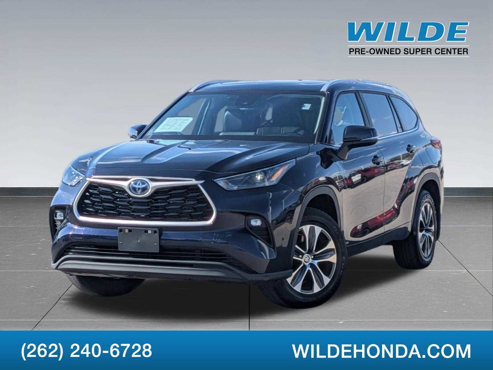 Used 2023 Toyota Highlander XLE AWD/4WD image 1