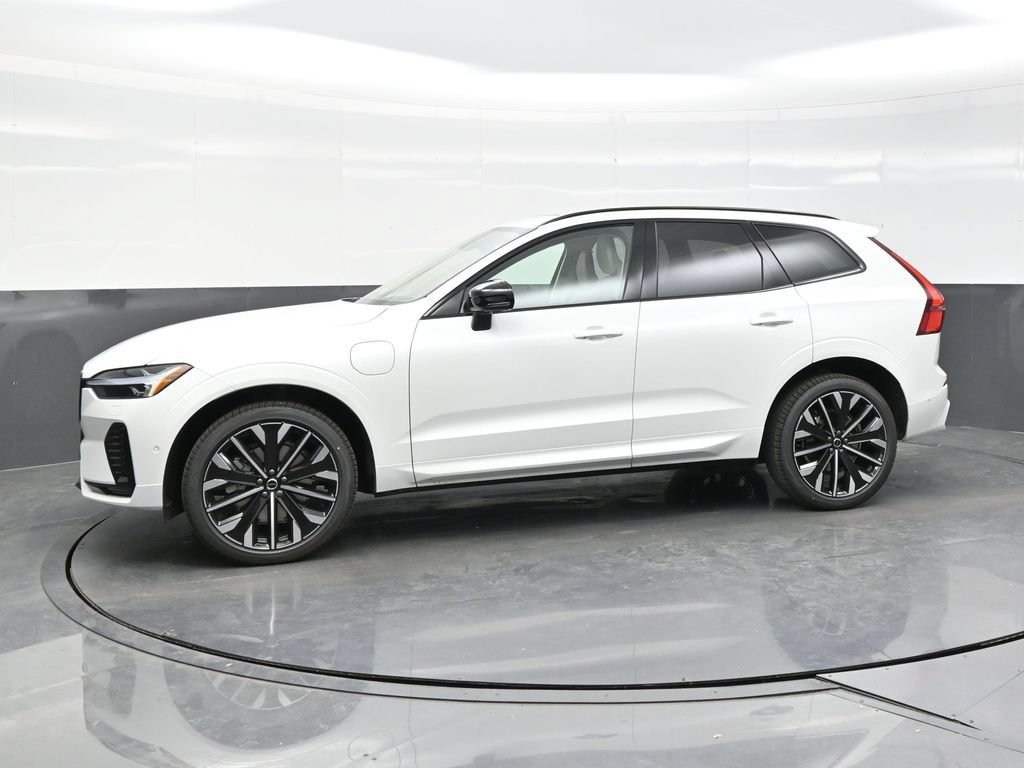 New 2026 Volvo XC60 T8 Ultra w/ Protection Package Premier AWD/4WD image 3