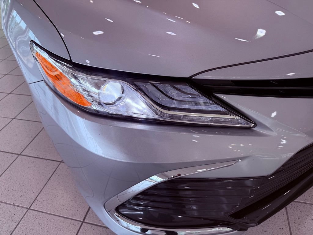 Used 2022 Toyota Camry XLE FWD image 13