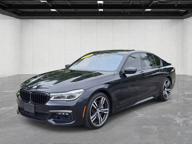 Used 2018 BMW 750i xDrive AWD/4WD image 1