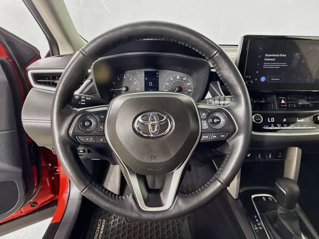 Used 2024 Toyota Corolla Cross LE AWD/4WD image 13