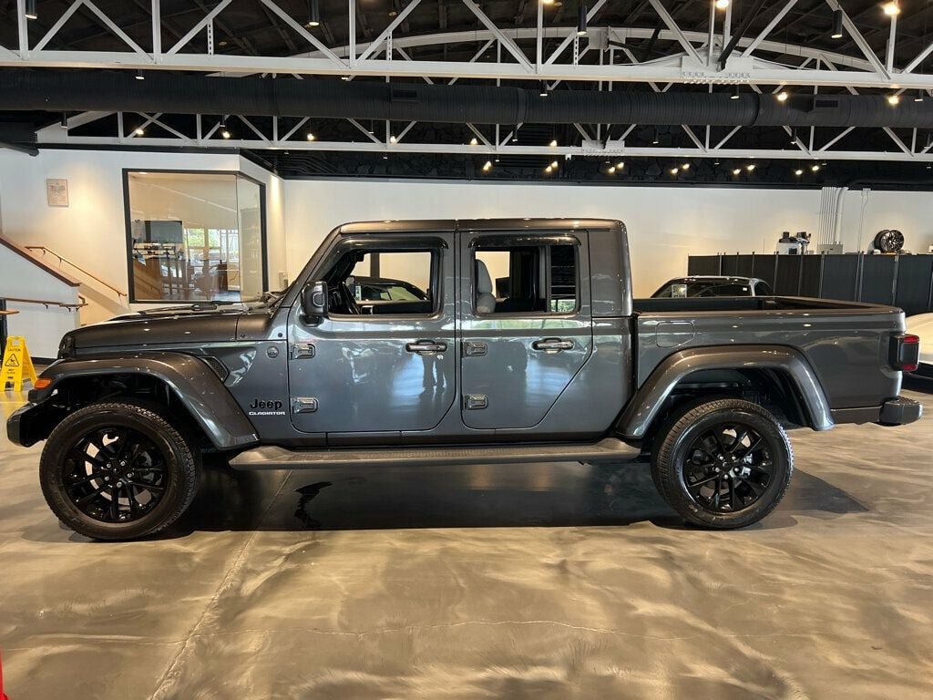 Used 2021 Jeep Gladiator Overland AWD/4WD image 8