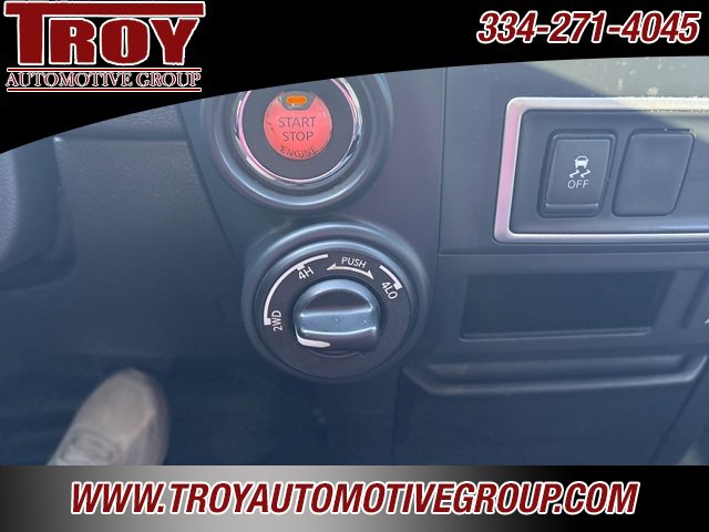 Used 2017 Nissan Titan S image 27