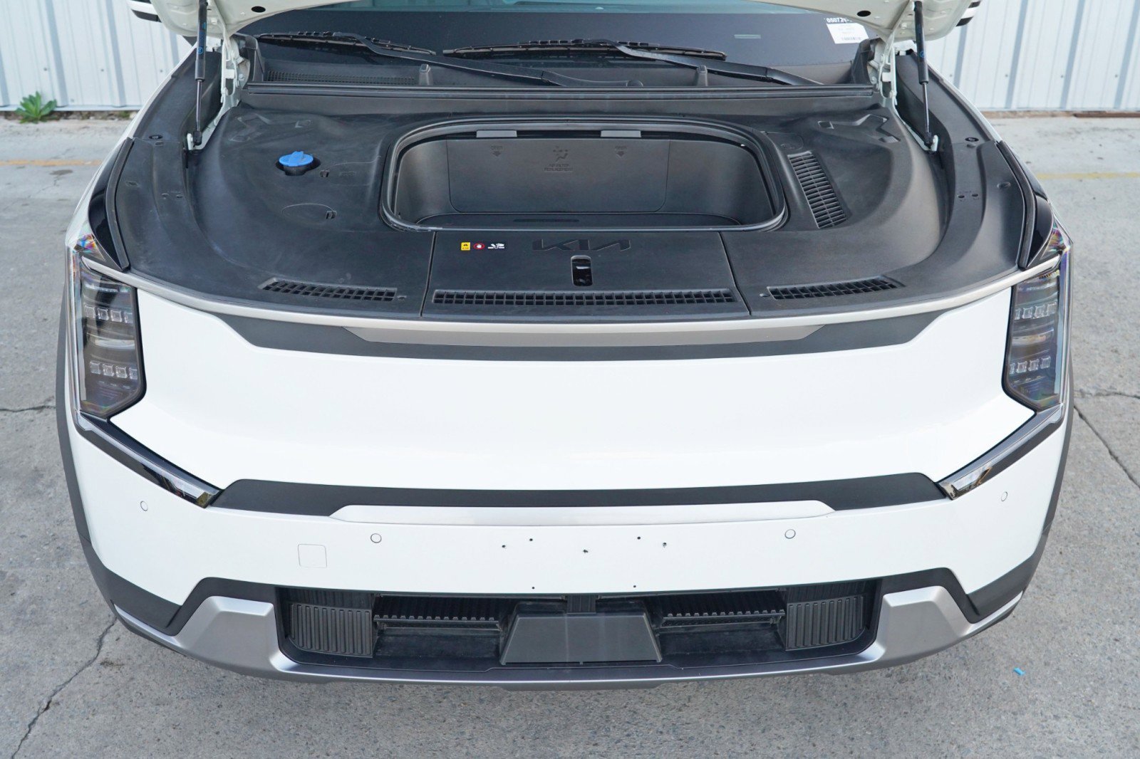 Used 2024 Kia EV9 Wind image 7