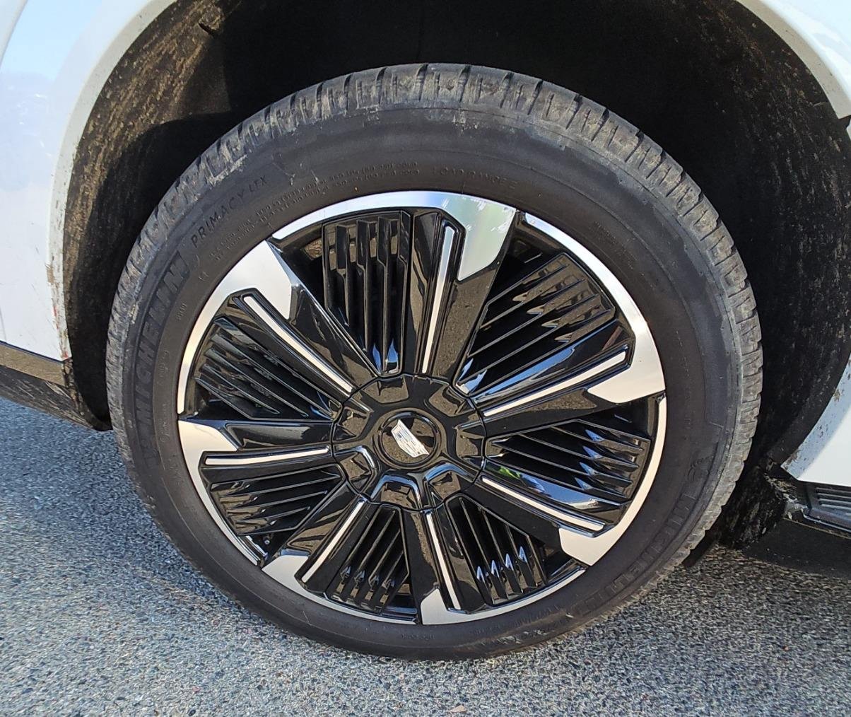 Used 2025 Cadillac Escalade IQ Sport 1 AWD/4WD image 25