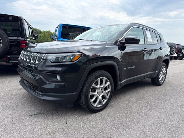 Used 2022 Jeep Compass Latitude AWD/4WD image 7