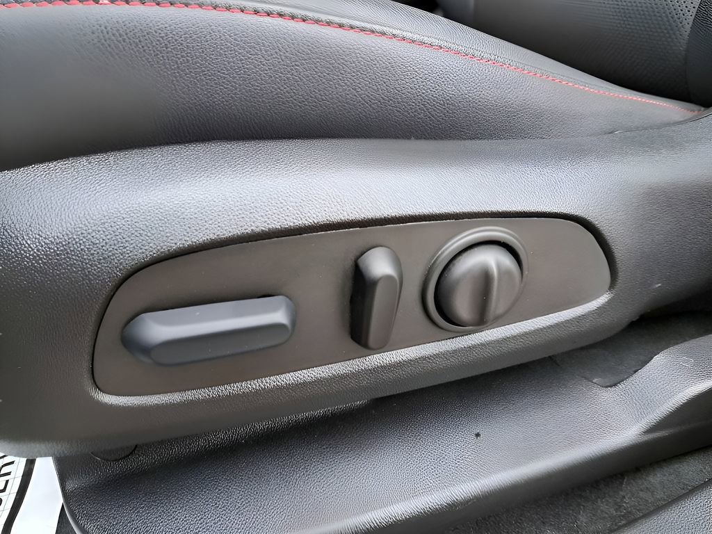 Used 2024 Chevrolet Blazer RS w/ Driver Confidence II Package FWD image 16