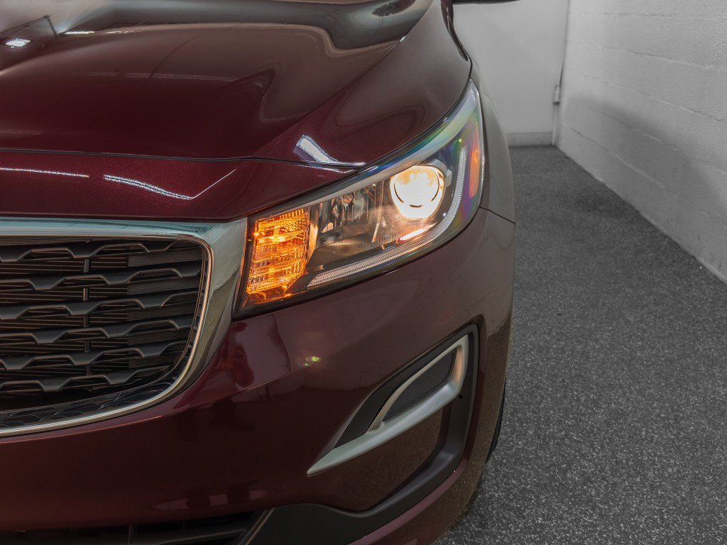 Used 2019 Kia Sedona LX FWD image 5