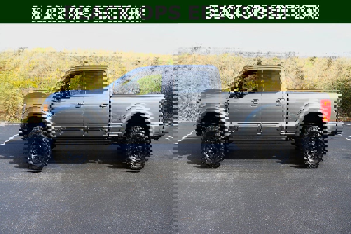 Used 2021 Ford F250 Lariat w/ Lariat Ultimate Package image 2