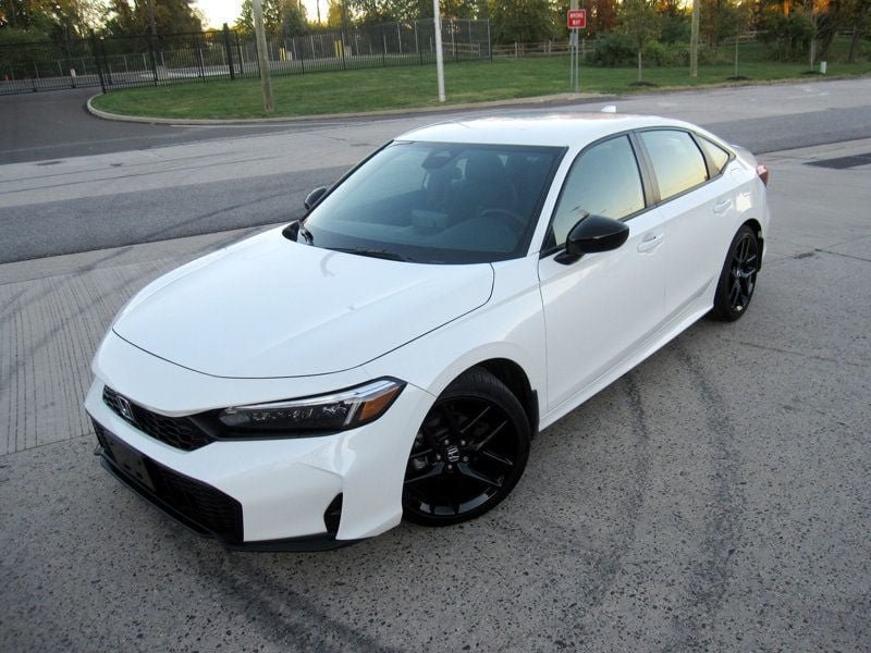 Used 2026 Honda Civic Sport image 4