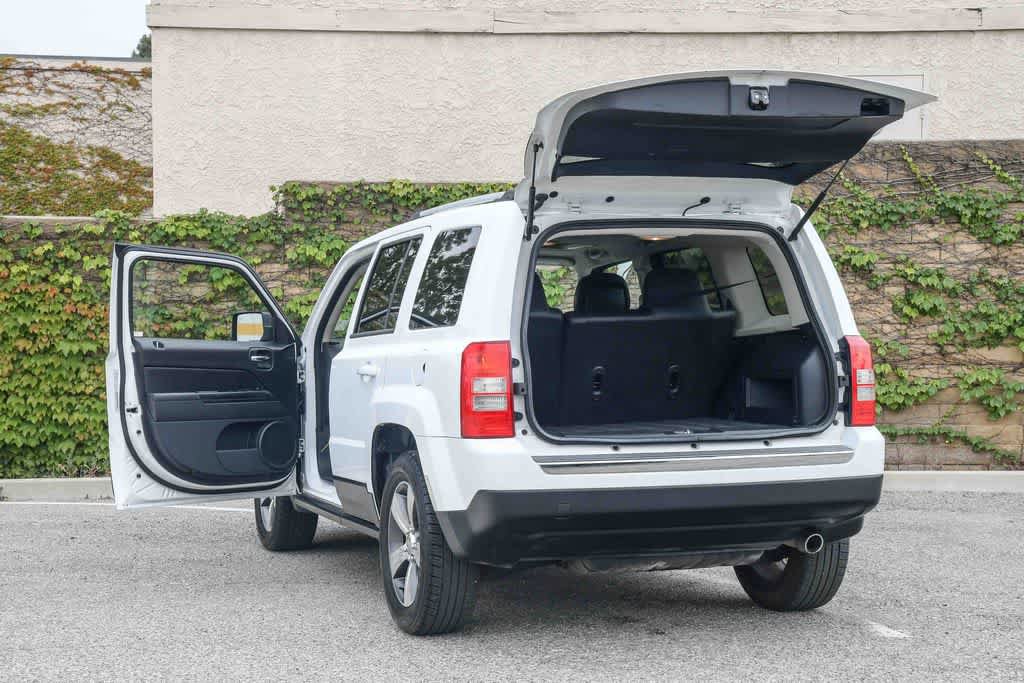 Used 2016 Jeep Patriot High Altitude FWD image 26