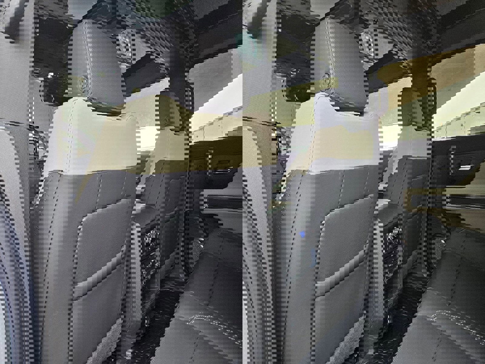 New 2026 GMC Hummer EV 4x4 Crew Cab image 23