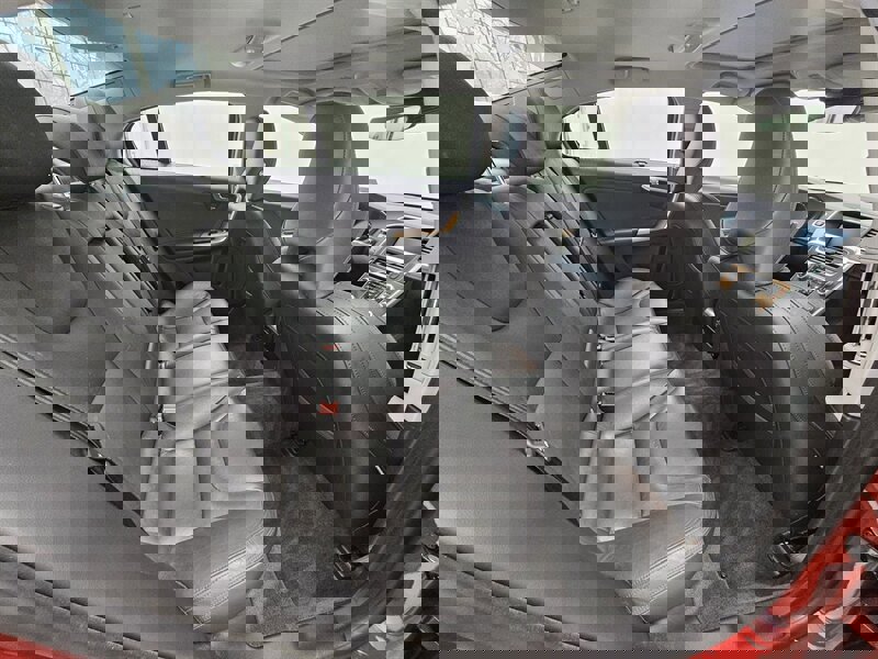 Used 2017 Volvo S60 T5 Inscription Platinum image 14